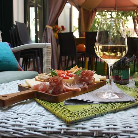 Ambrosiano Hotel 4*