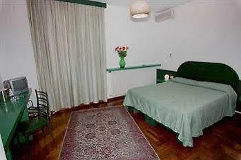 Ambrosiano Hotel